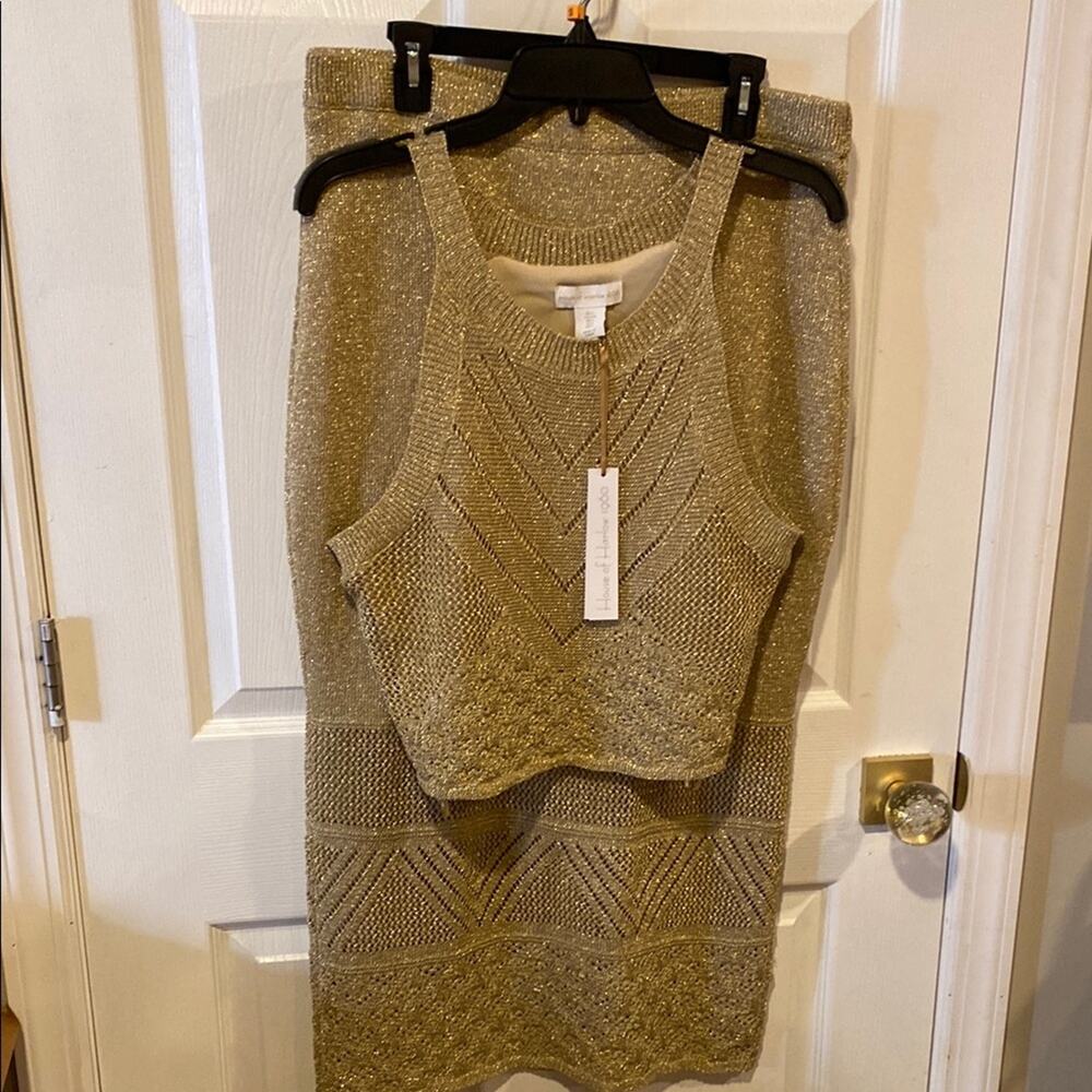 BNWT HOUSE OF HARLOW 1960 Gold Shimmer Top and Skirt Set Women’s Size Large - Picture 2 of 9